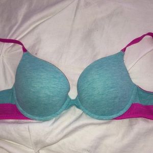 Victoria’s Secret Pink bra